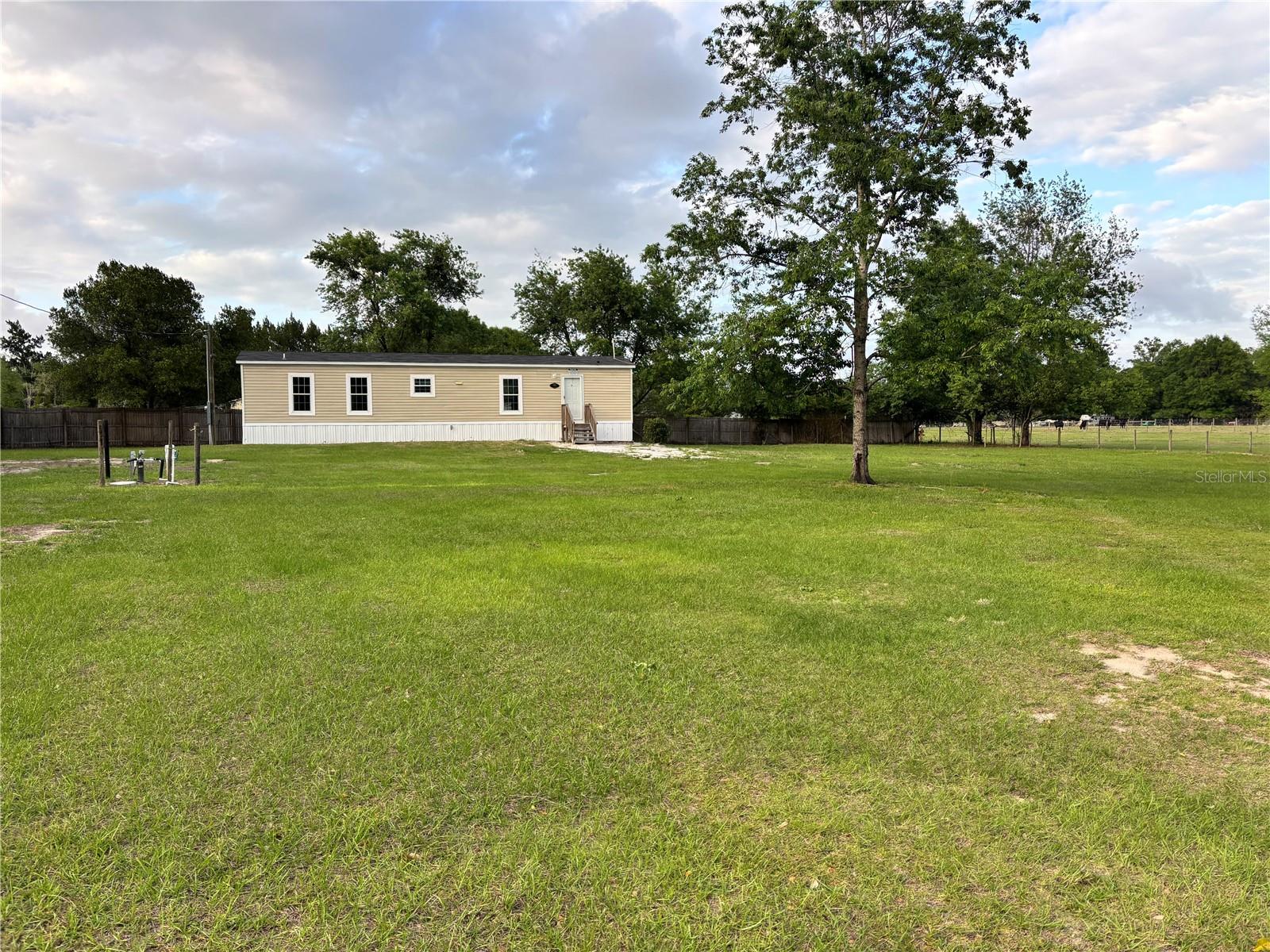 Image 8 of 43 For 11511 110th Terrace