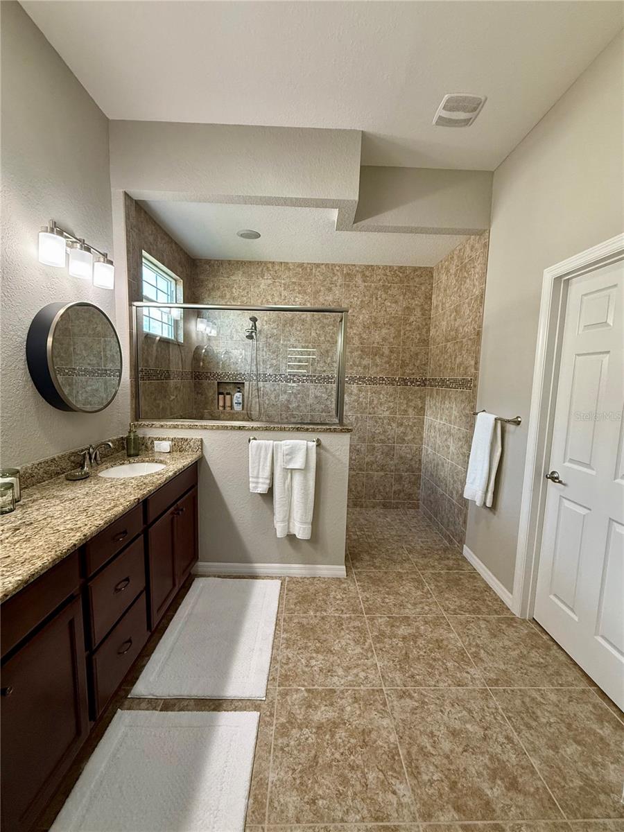 Image 12 of 17 For 10977 169th Lane