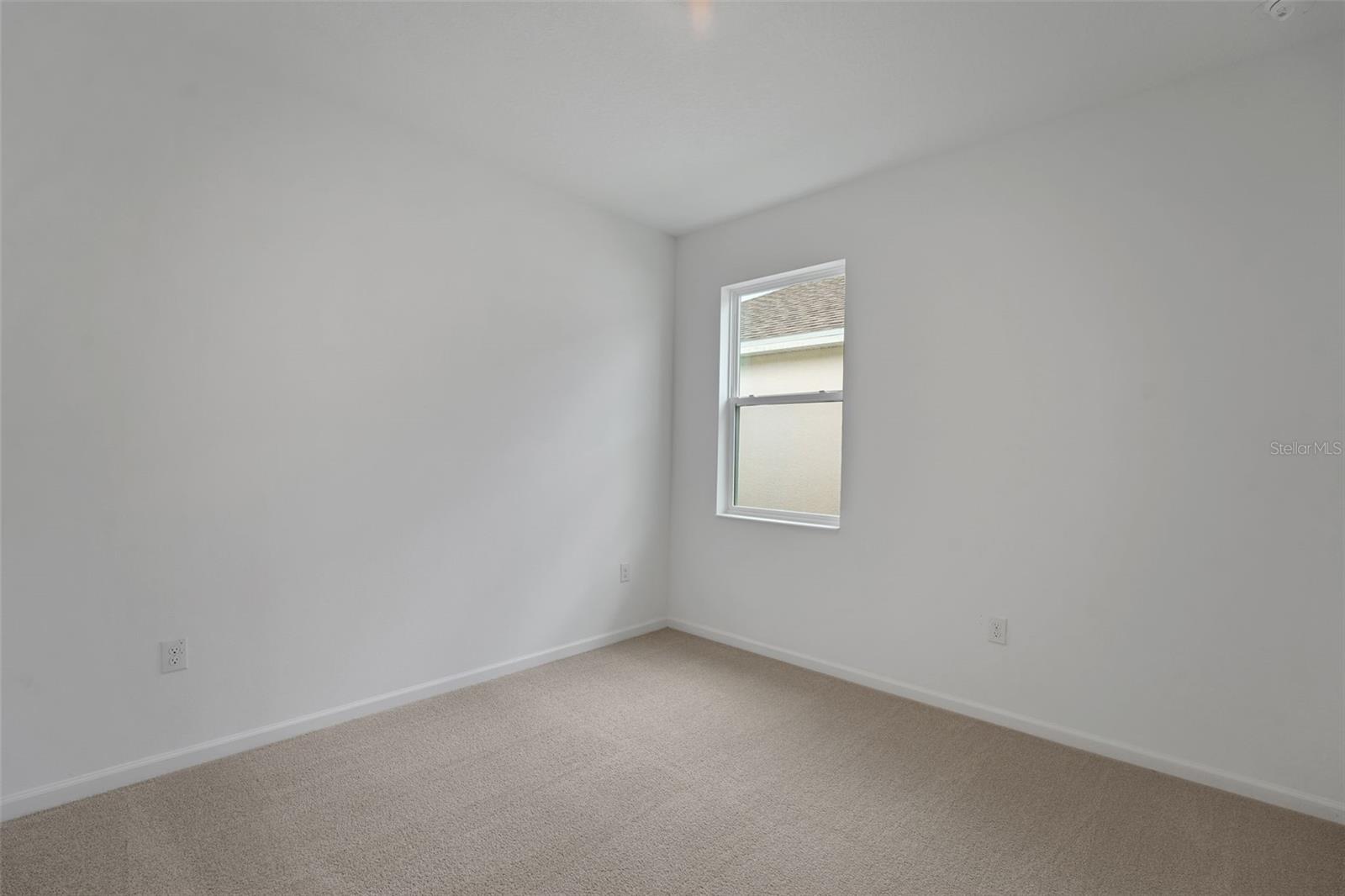 Image 22 of 32 For 2007 Firethorn Loop