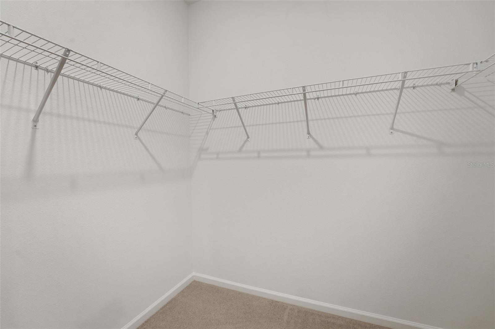 Image 28 of 32 For 2007 Firethorn Loop