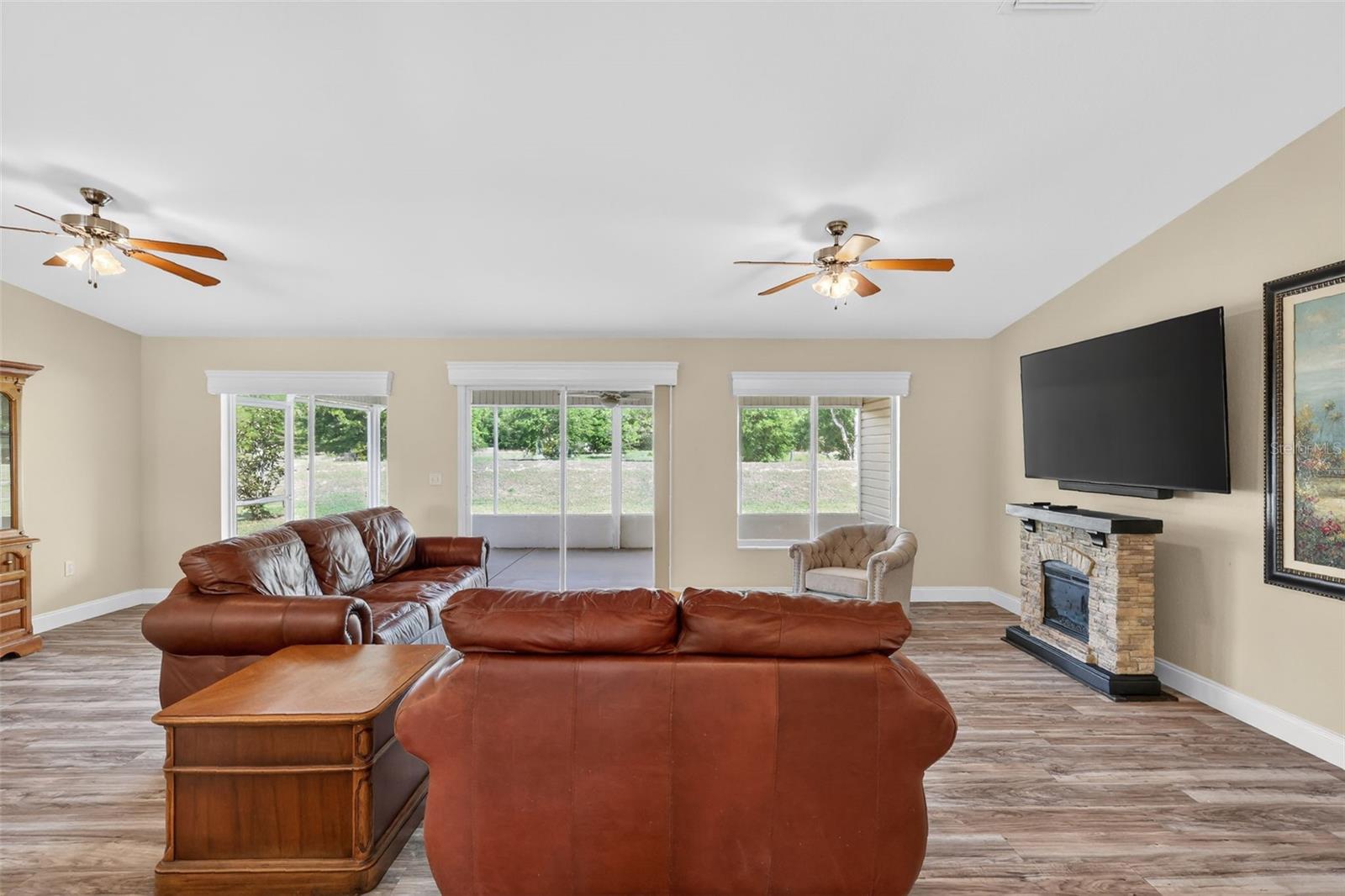 Image 4 of 29 For 13811 85th Circle