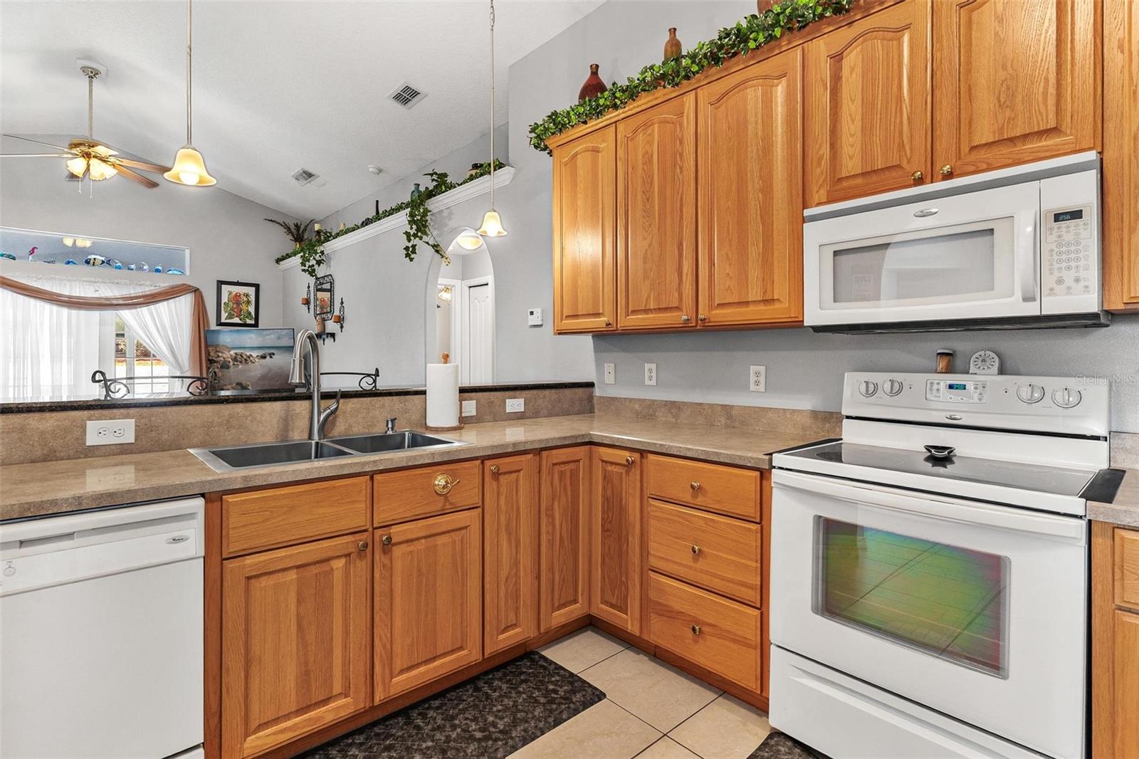 Image 15 of 44 For 93 Fairway Circle