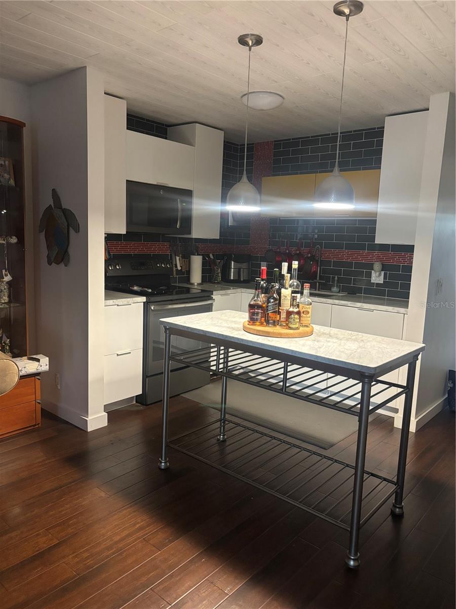 Image 11 of 33 For 133 Berkshire  133