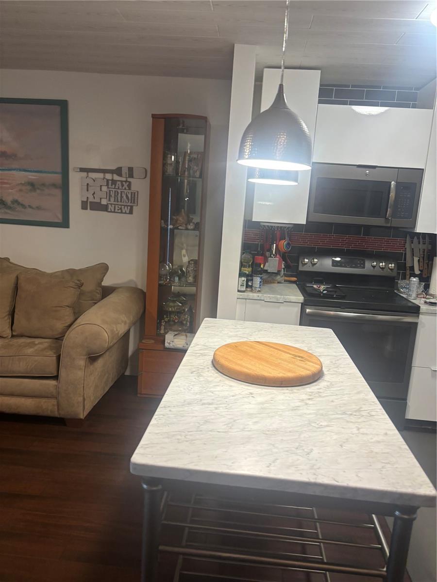 Image 8 of 33 For 133 Berkshire  133