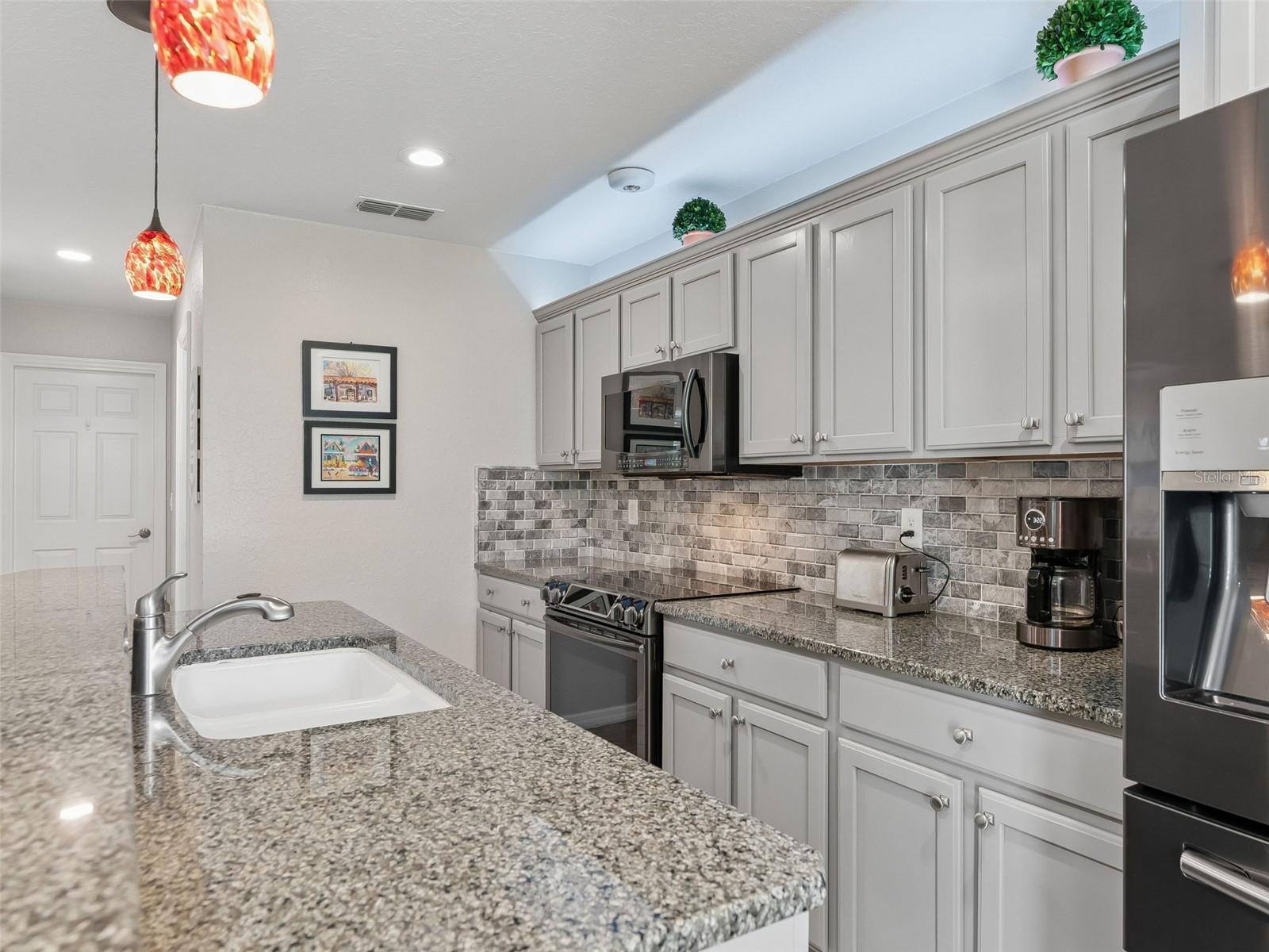 Image 17 of 68 For 17335 111th Avenue