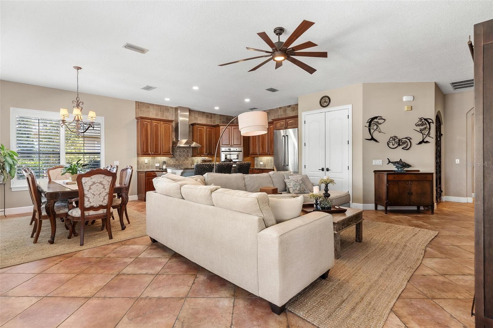 Image 17 of 64 For 3001 Isola Bella Boulevard