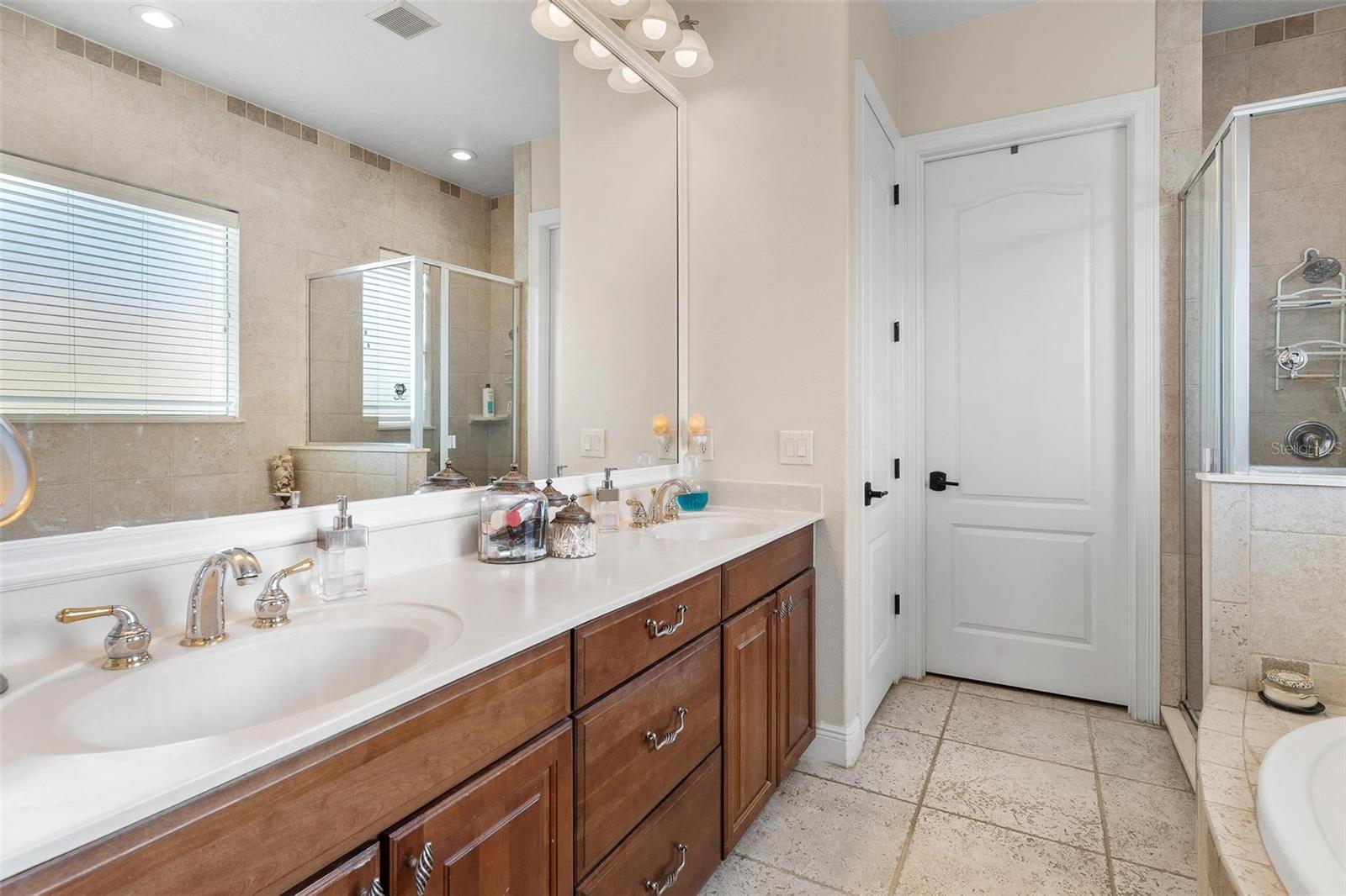 Image 28 of 64 For 3001 Isola Bella Boulevard