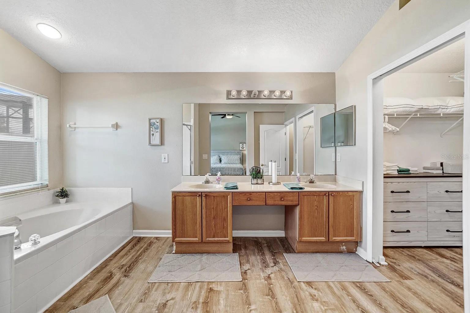 Image 11 of 23 For 15543 Bay Vista Drive