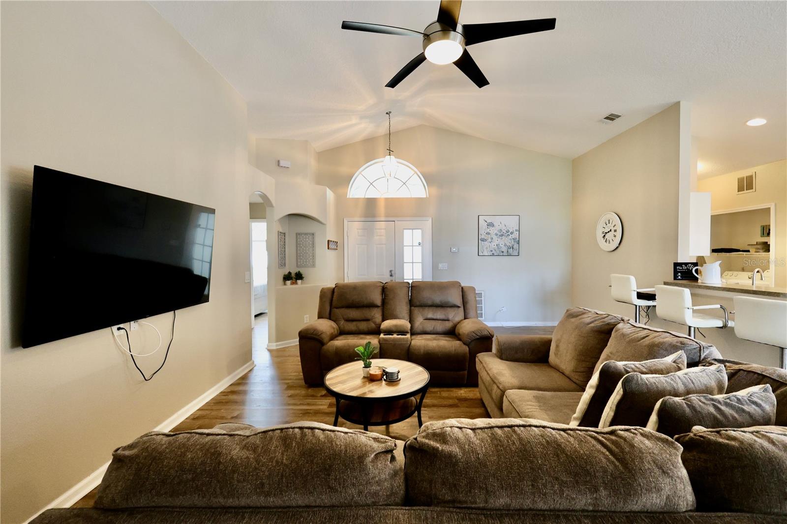 Image 3 of 23 For 15543 Bay Vista Drive