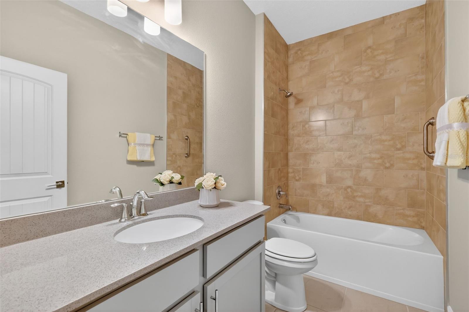 Image 26 of 34 For 27203 White Plains Way