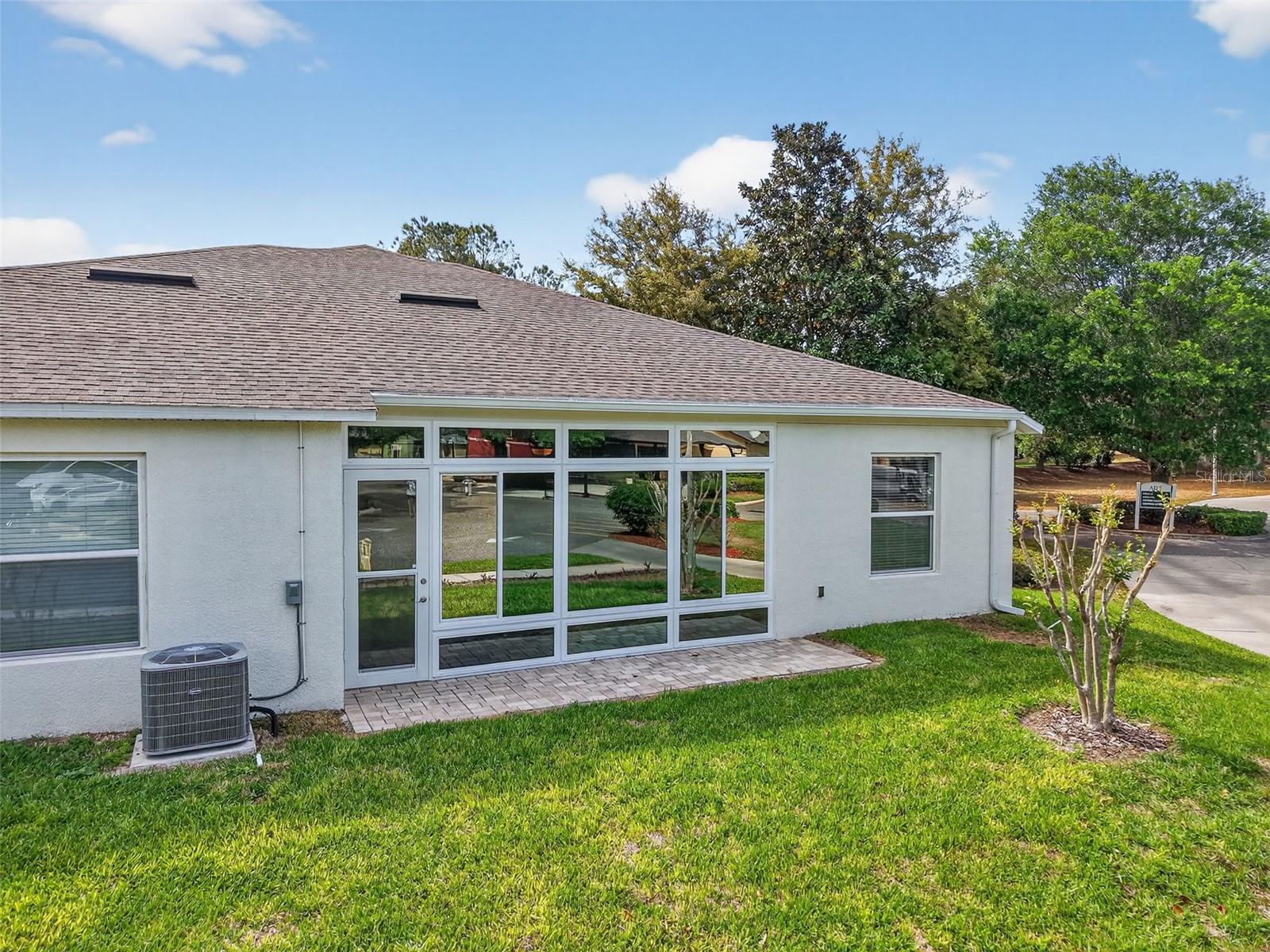 Image 30 of 34 For 27203 White Plains Way