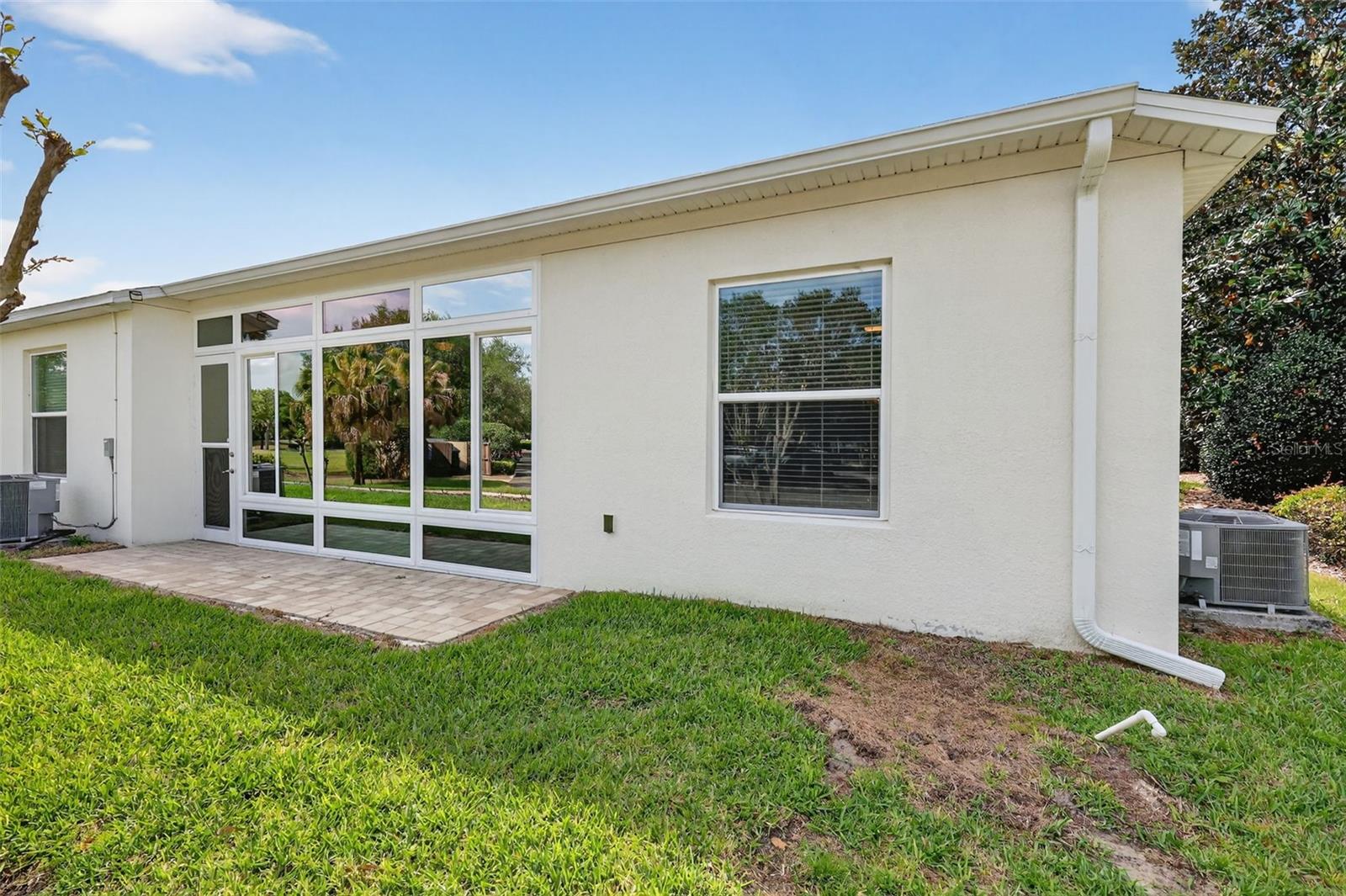 Image 32 of 34 For 27203 White Plains Way