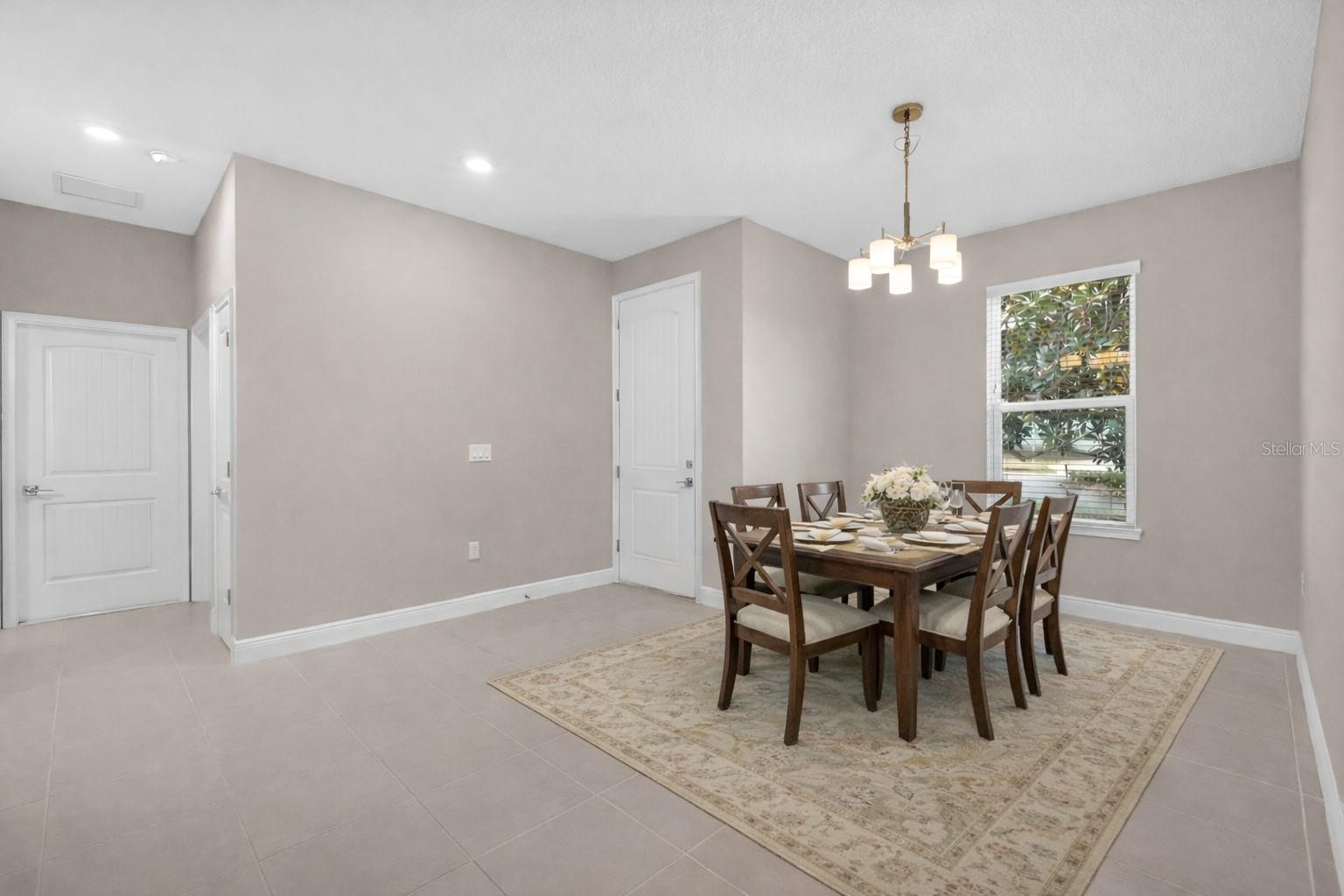 Image 6 of 34 For 27203 White Plains Way
