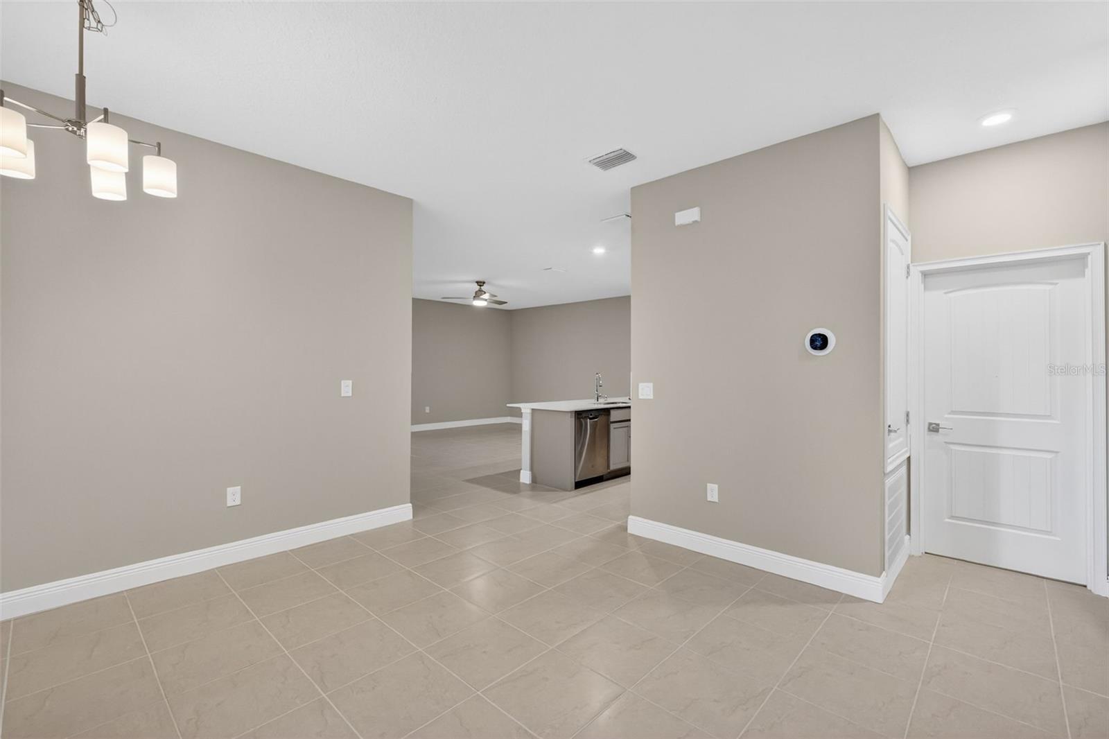 Image 8 of 34 For 27203 White Plains Way