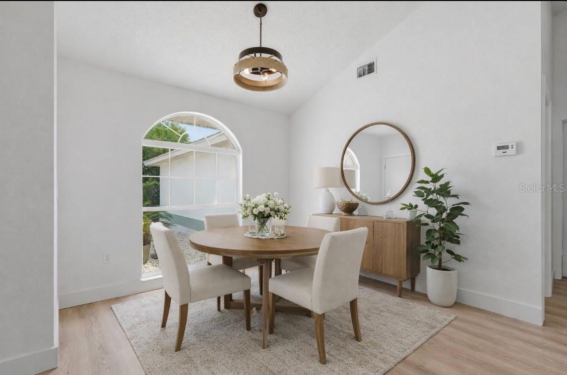 Image 6 of 21 For 36703 Sundance Drive