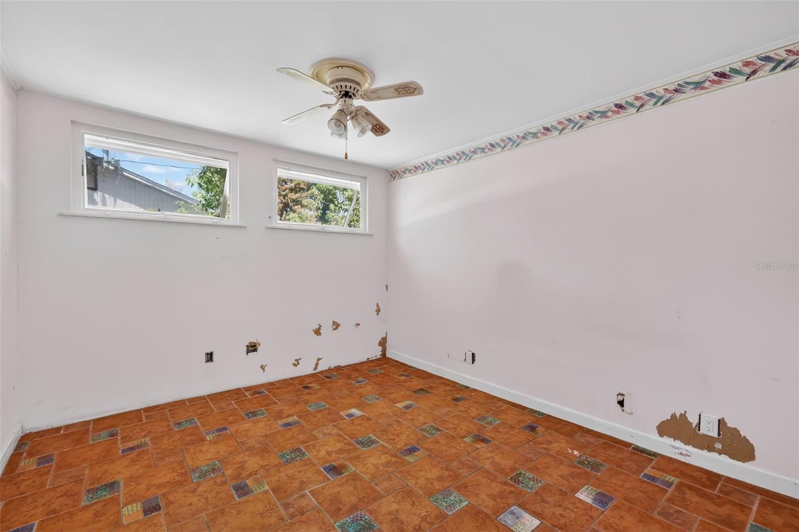 Image 15 of 31 For 339 Clayton Street