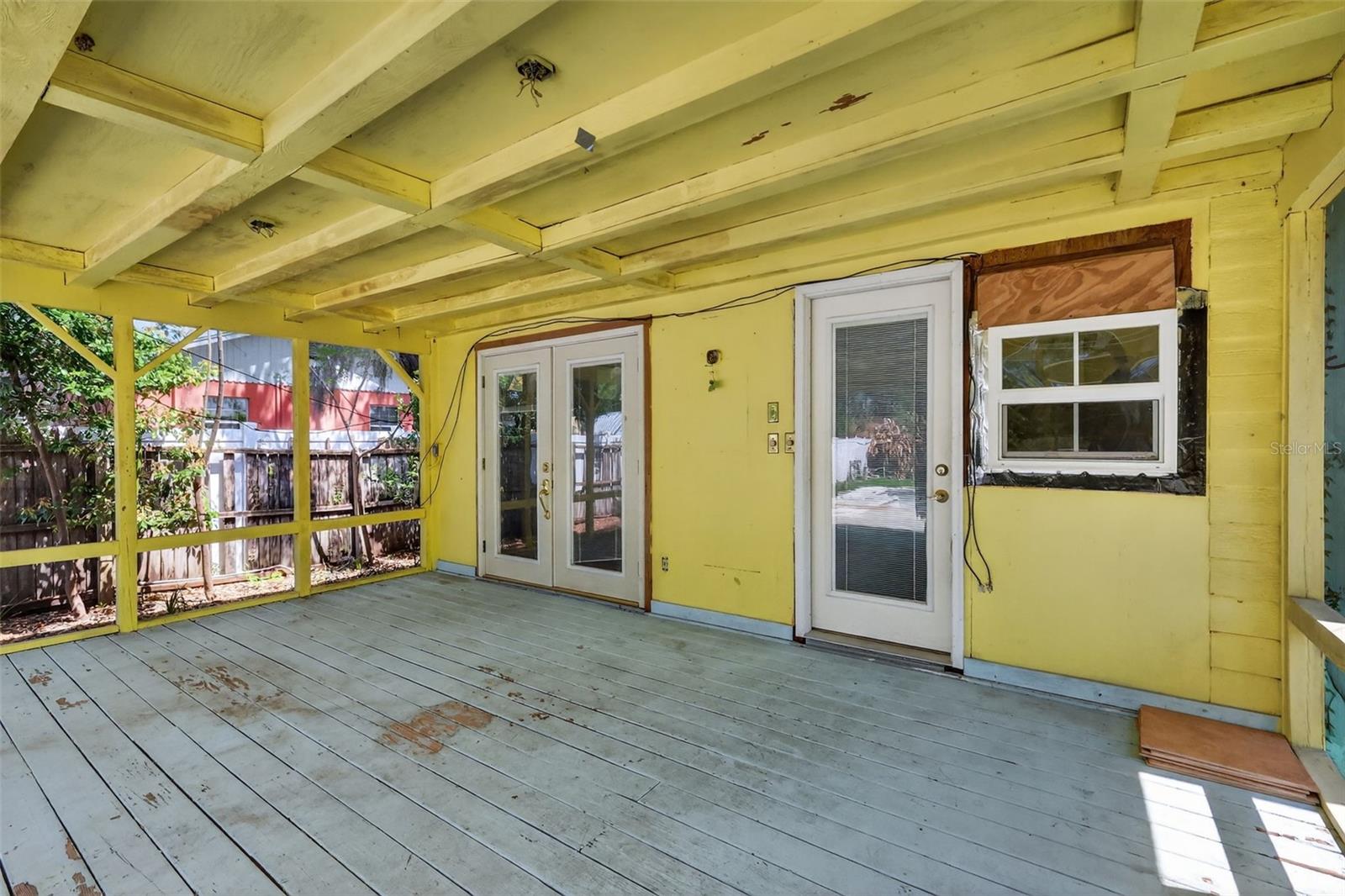 Image 21 of 31 For 339 Clayton Street