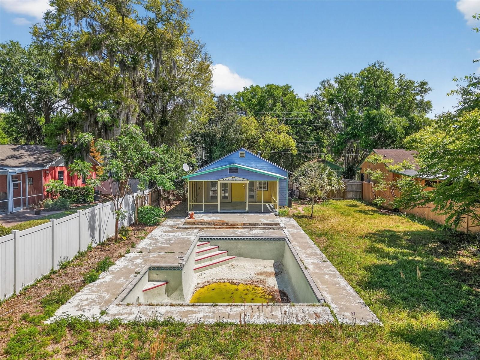 Image 27 of 31 For 339 Clayton Street