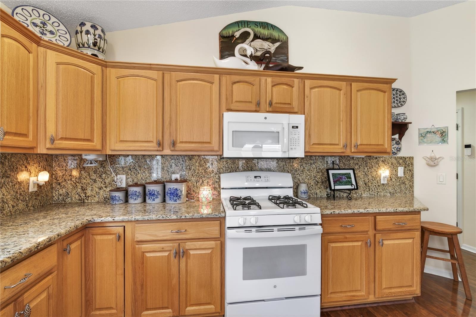 Image 15 of 53 For 1147 Elizabeth Court