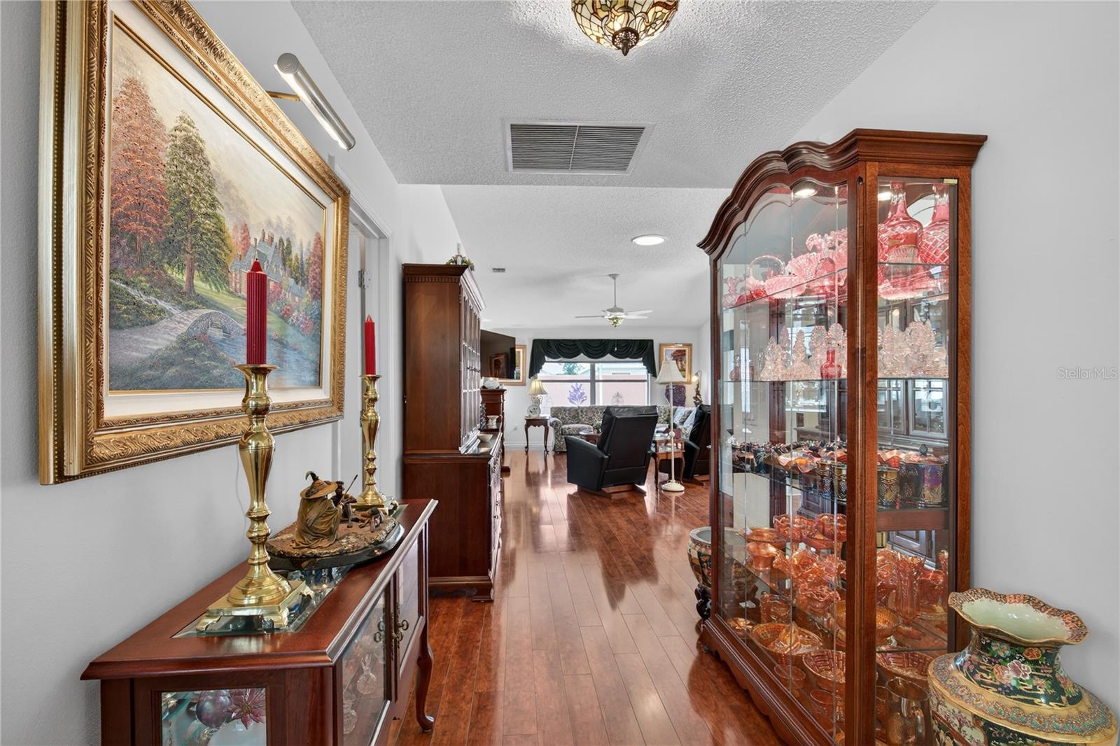 Image 6 of 53 For 1147 Elizabeth Court