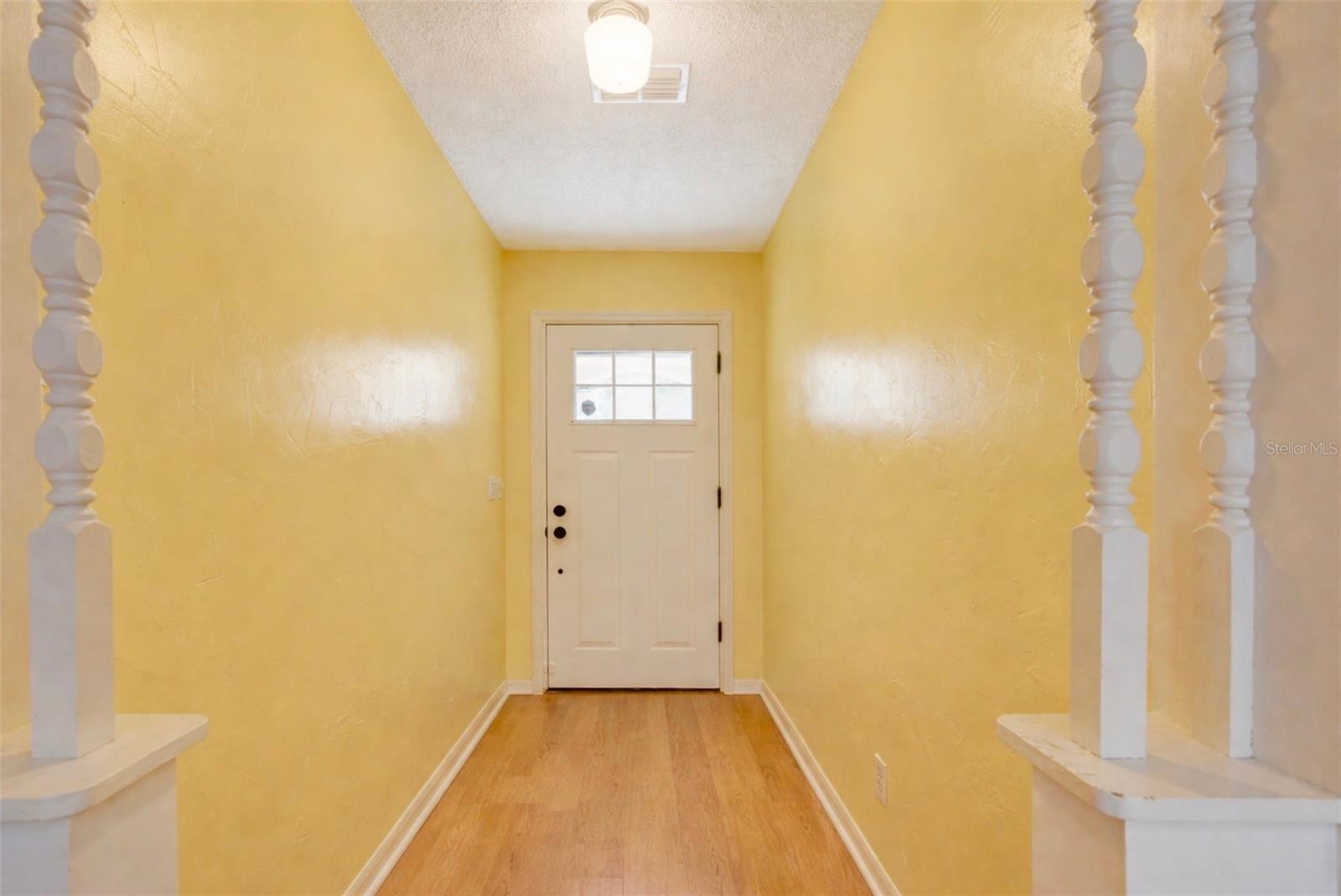 Image 9 of 48 For 1220 Country Club Road