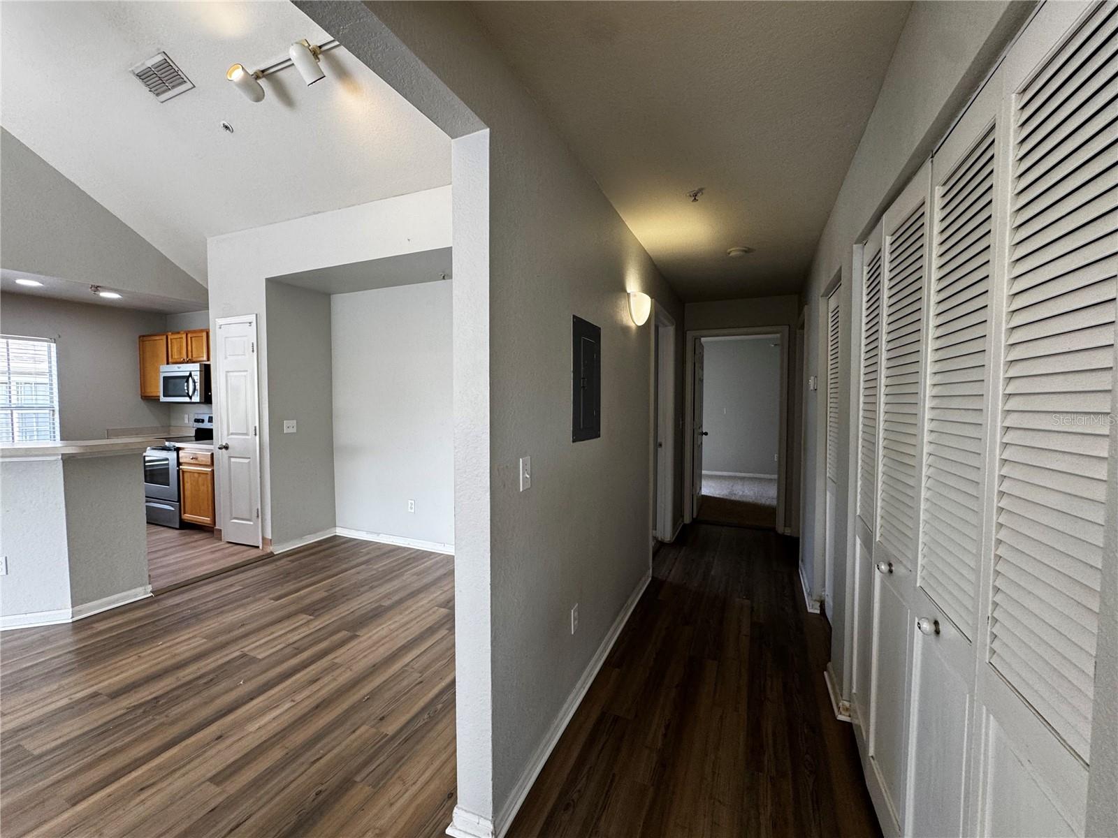 Image 18 of 30 For 9141 Lee Vista Boulevard 307