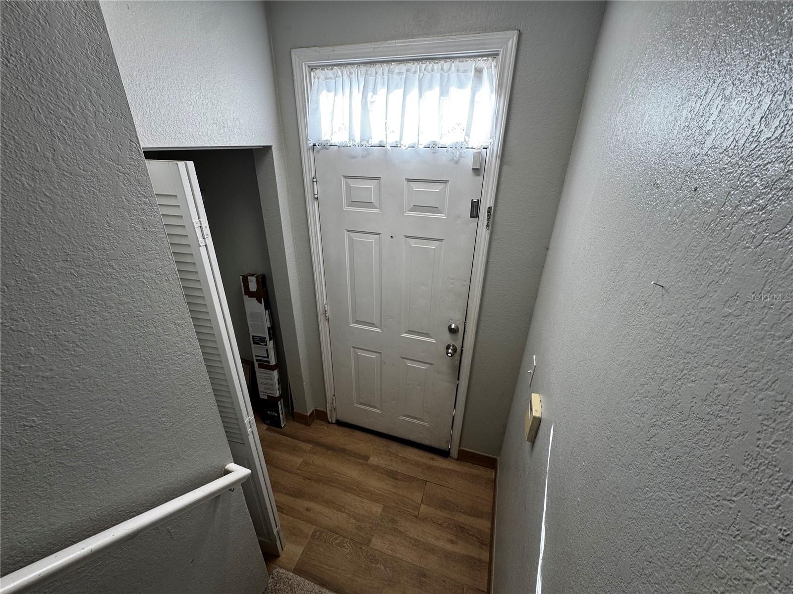 Image 4 of 30 For 9141 Lee Vista Boulevard 307