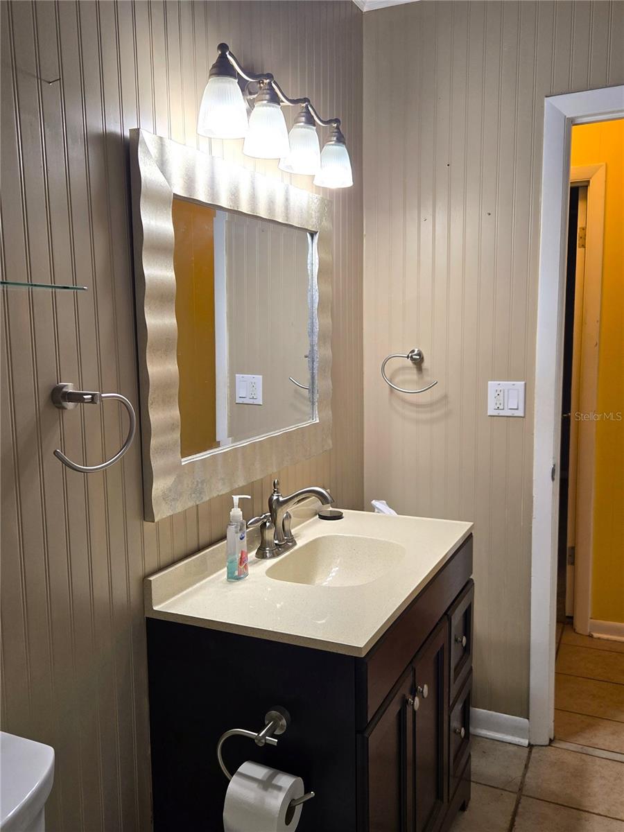 Image 16 of 21 For 506 Gottsche Avenue