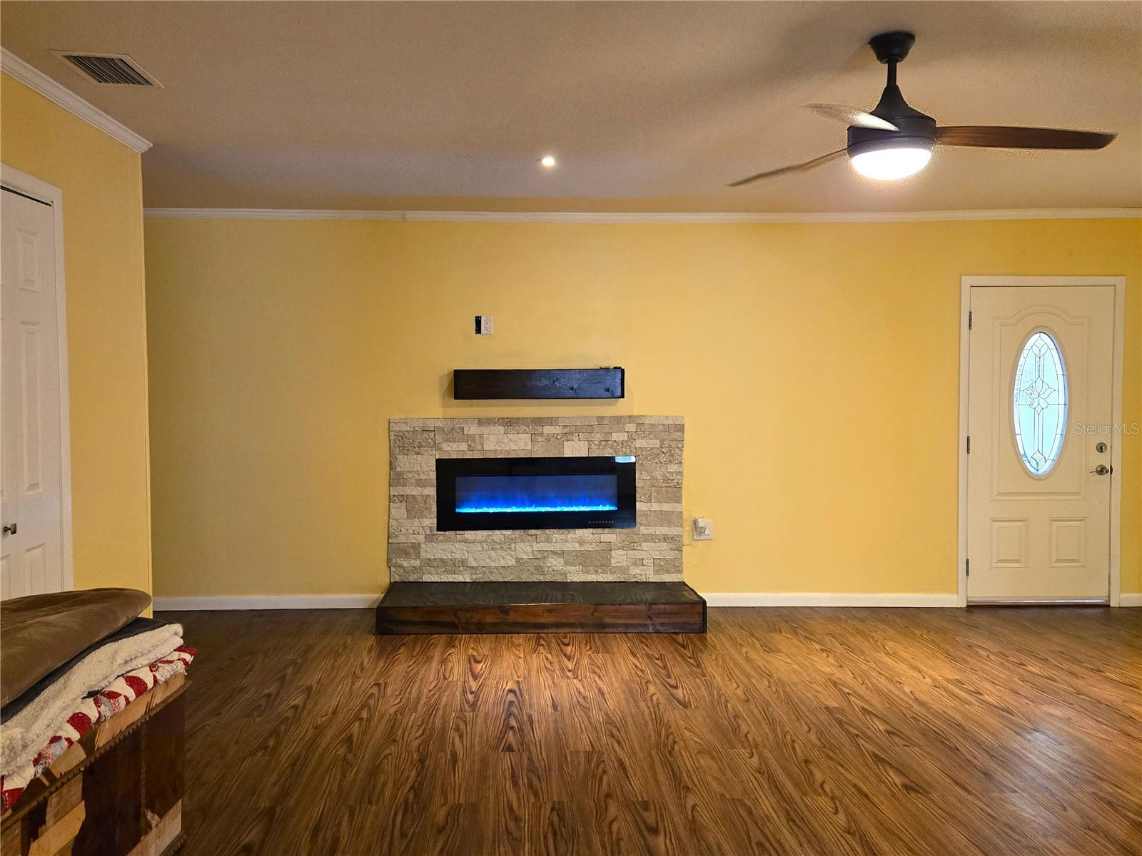 Image 4 of 21 For 506 Gottsche Avenue