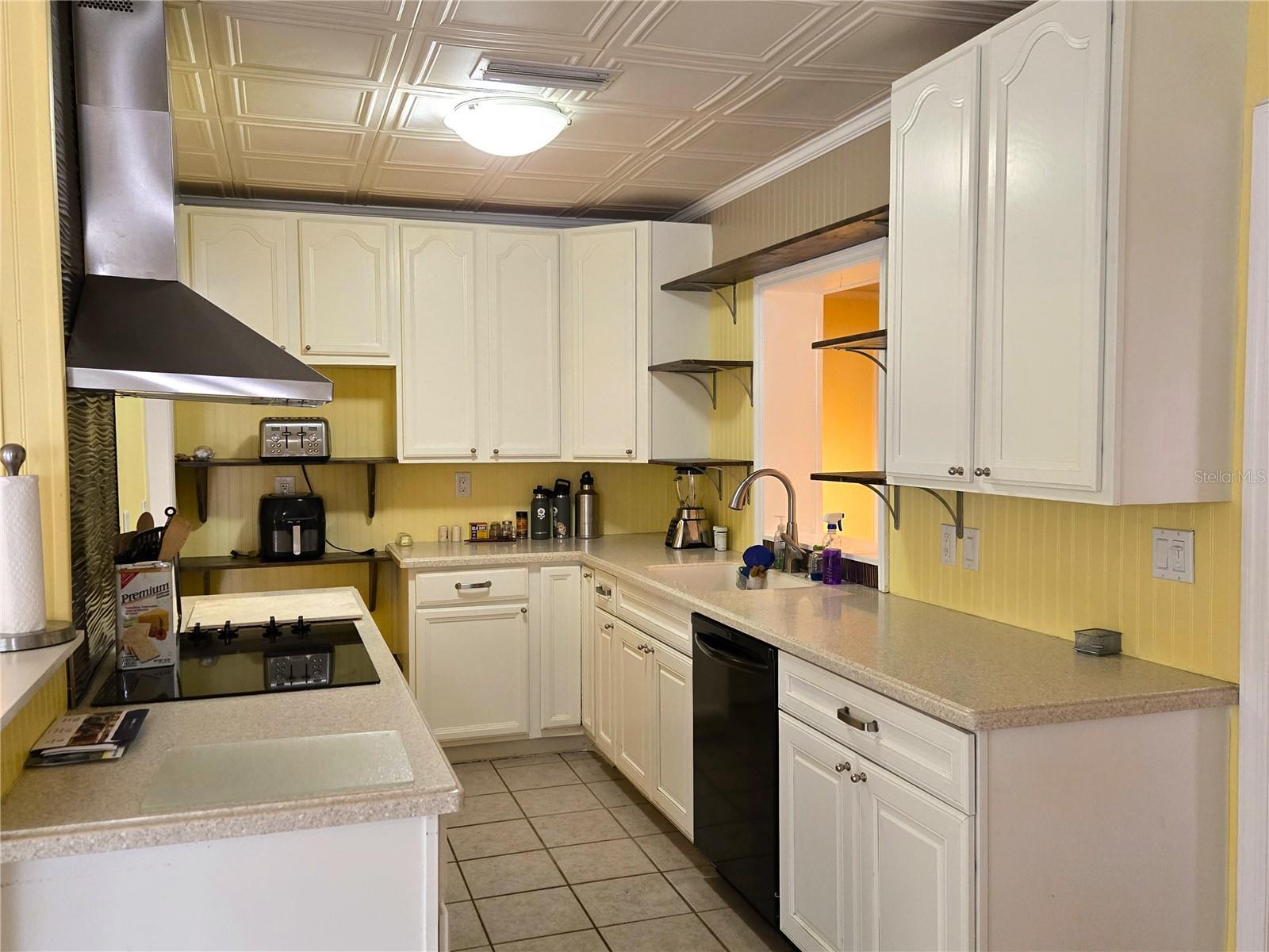 Image 7 of 21 For 506 Gottsche Avenue