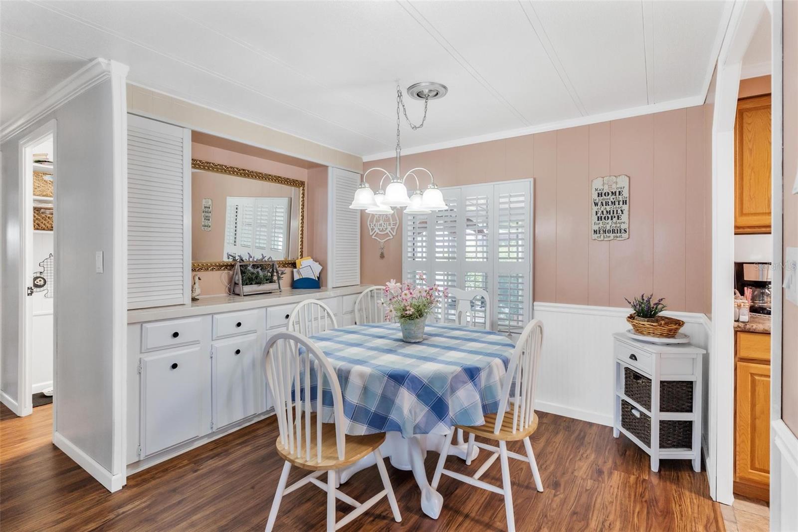 Image 11 of 47 For 2470 Karen Drive