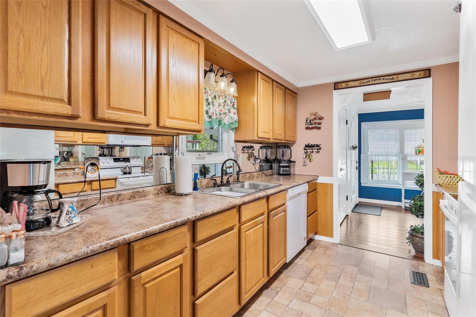 Image 12 of 47 For 2470 Karen Drive