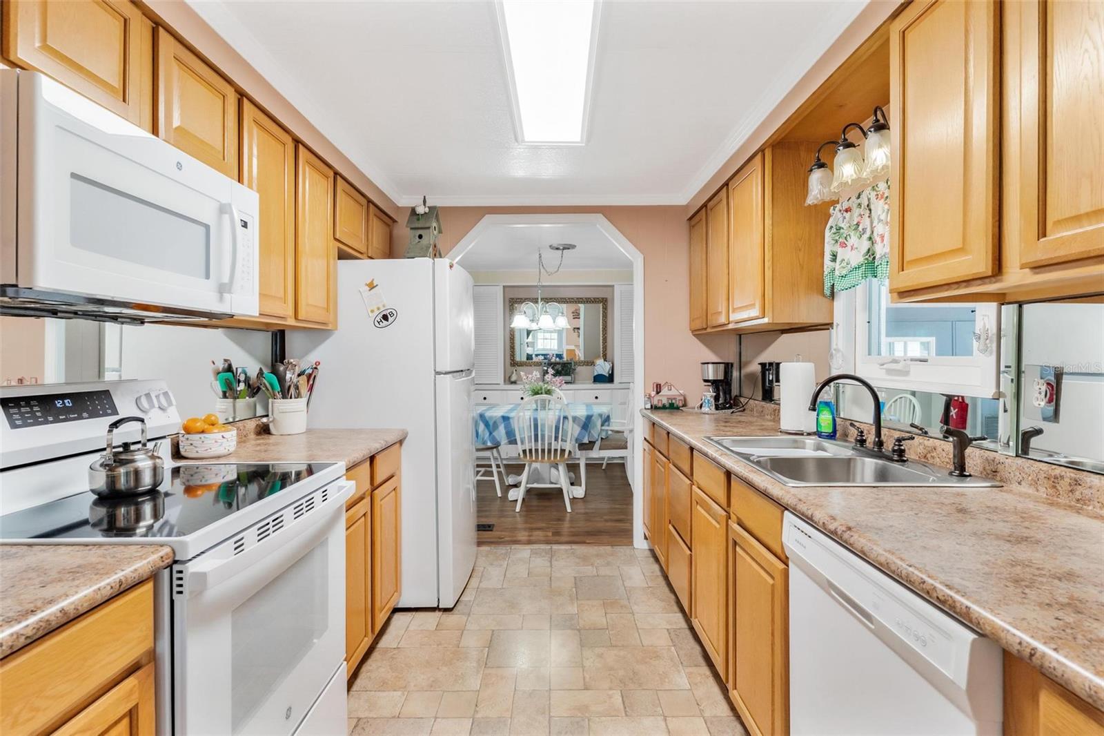 Image 2 of 47 For 2470 Karen Drive