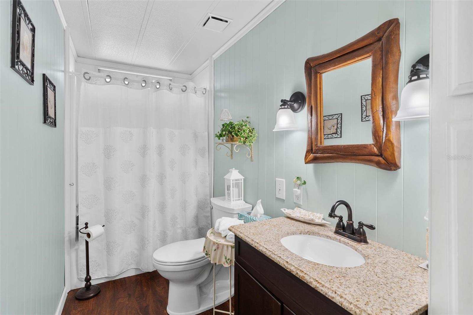 Image 21 of 47 For 2470 Karen Drive