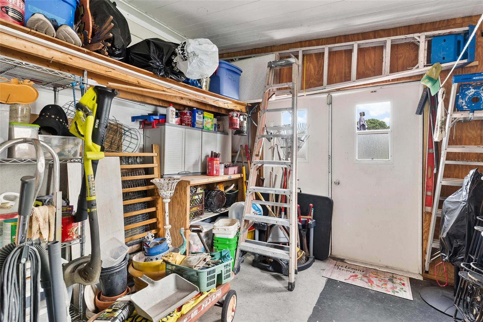 Image 32 of 47 For 2470 Karen Drive