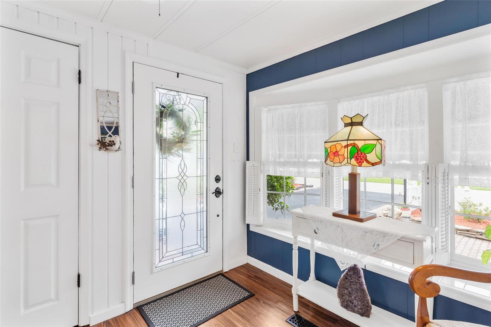 Image 4 of 47 For 2470 Karen Drive