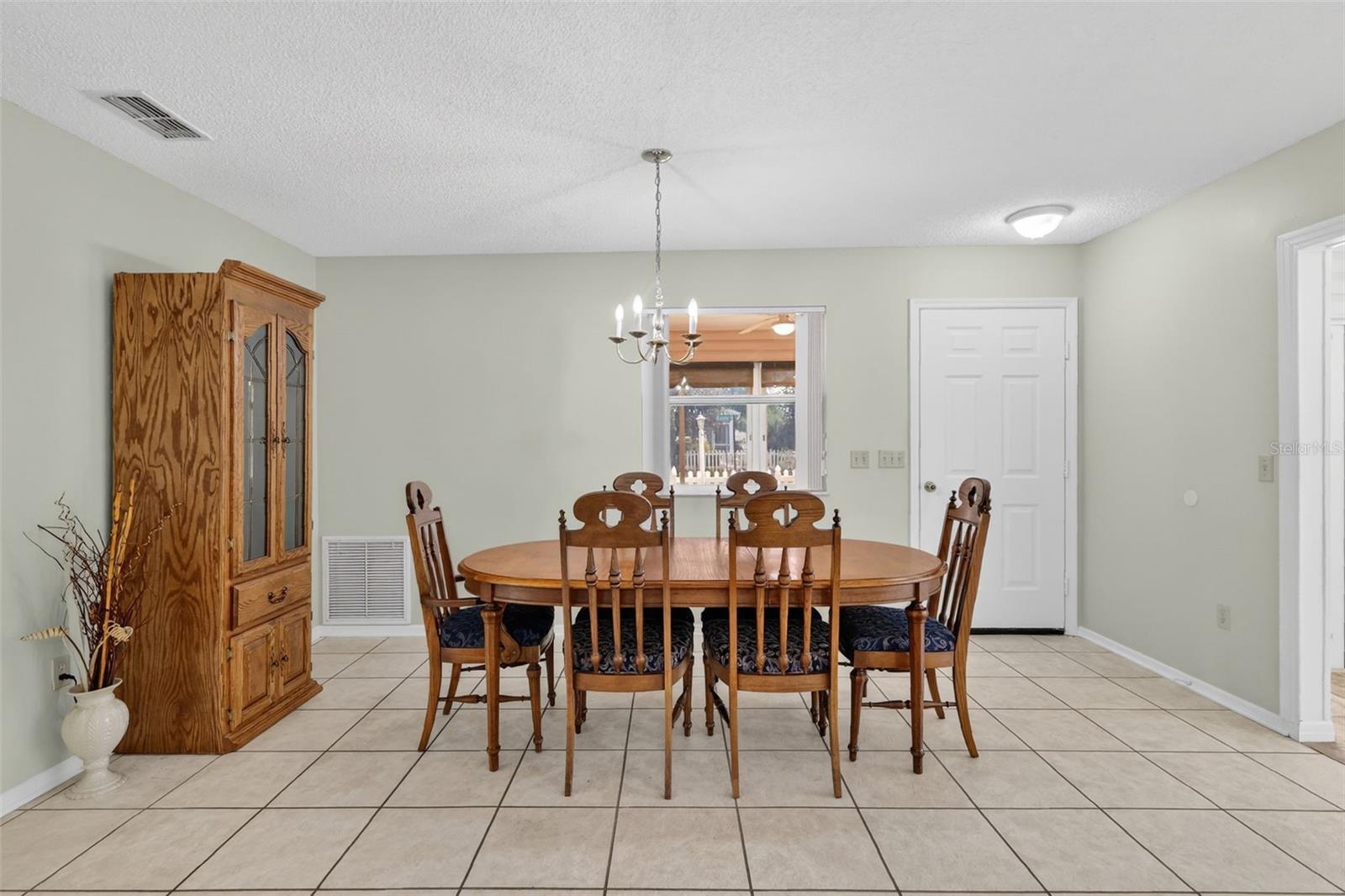 Image 16 of 40 For 2149 Escobar Avenue