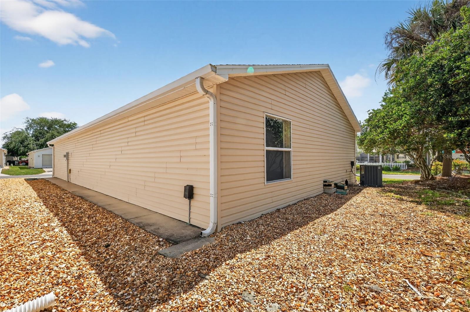 Image 29 of 40 For 2149 Escobar Avenue