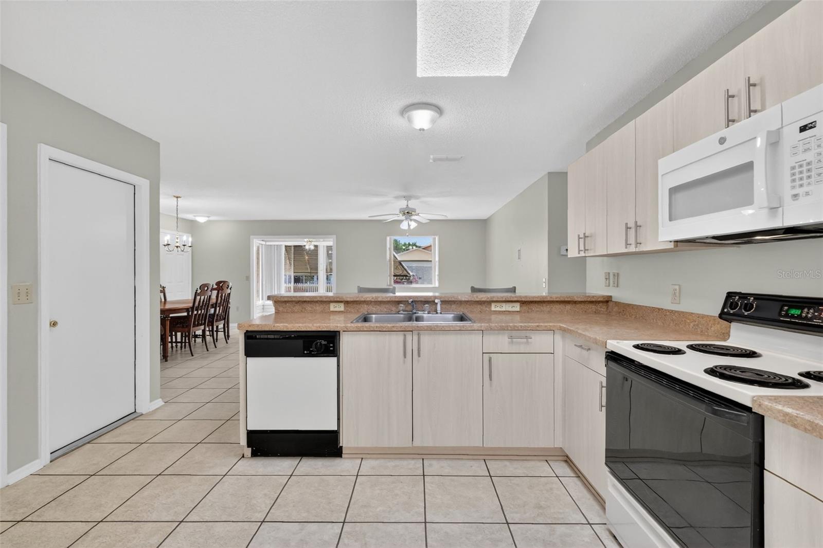 Image 5 of 40 For 2149 Escobar Avenue