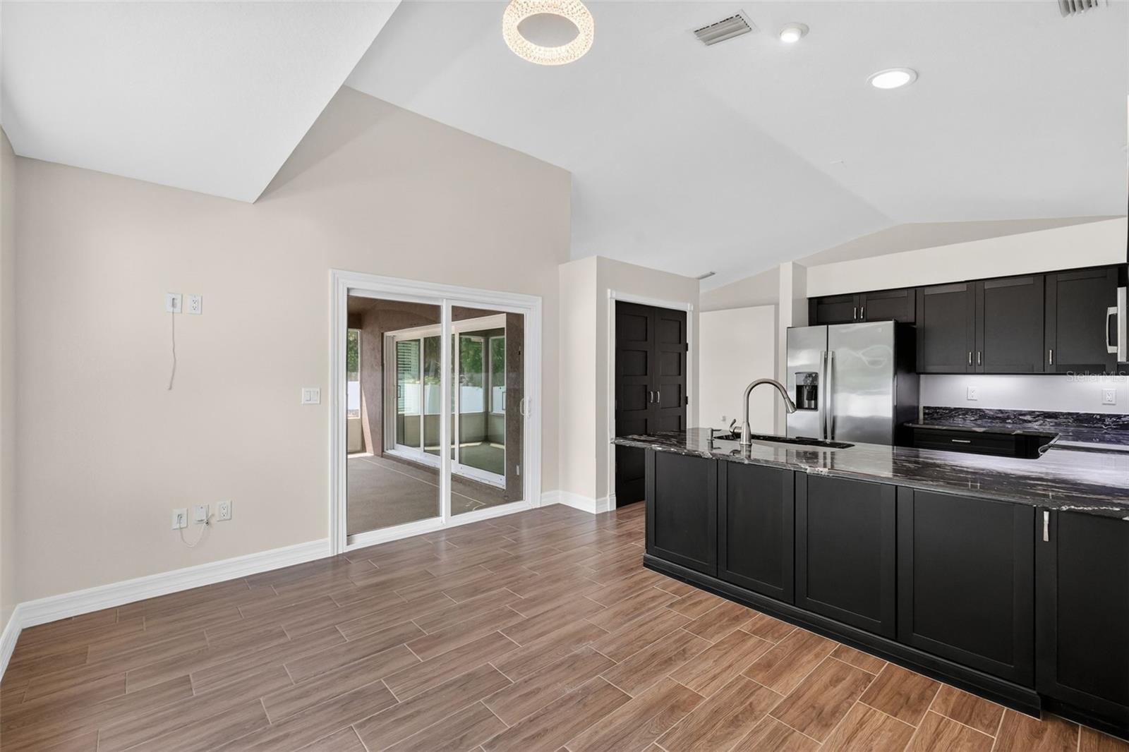 Image 13 of 33 For 11637 Lake Drive