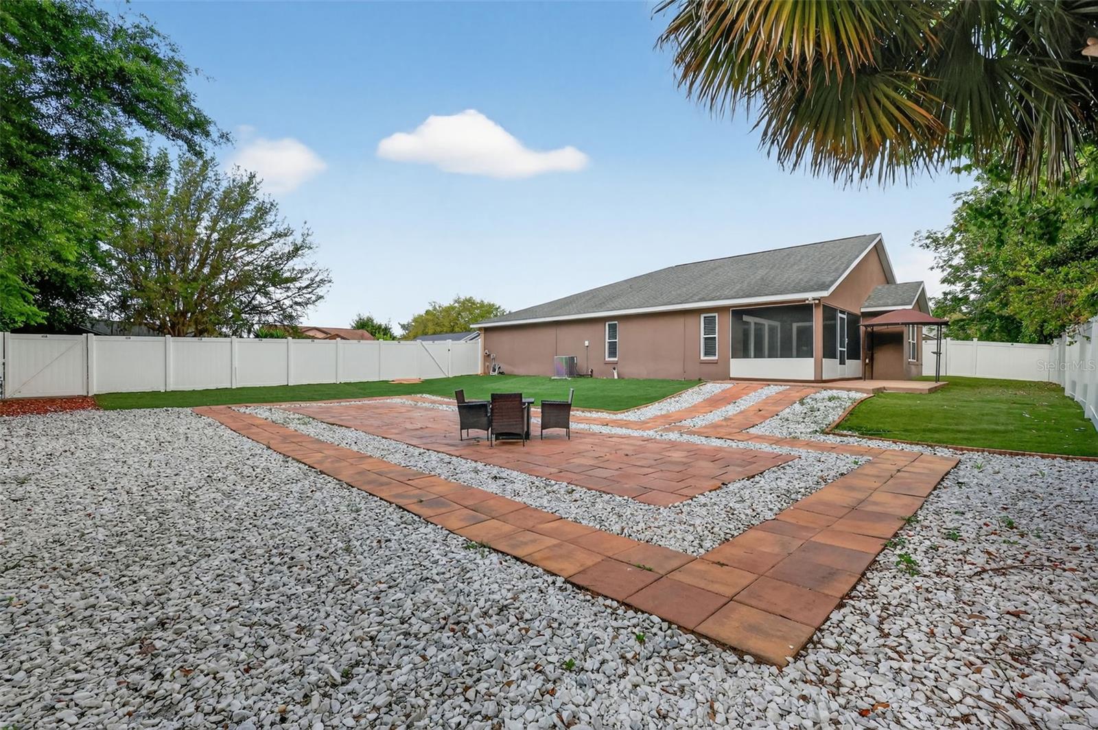 Image 28 of 33 For 11637 Lake Drive