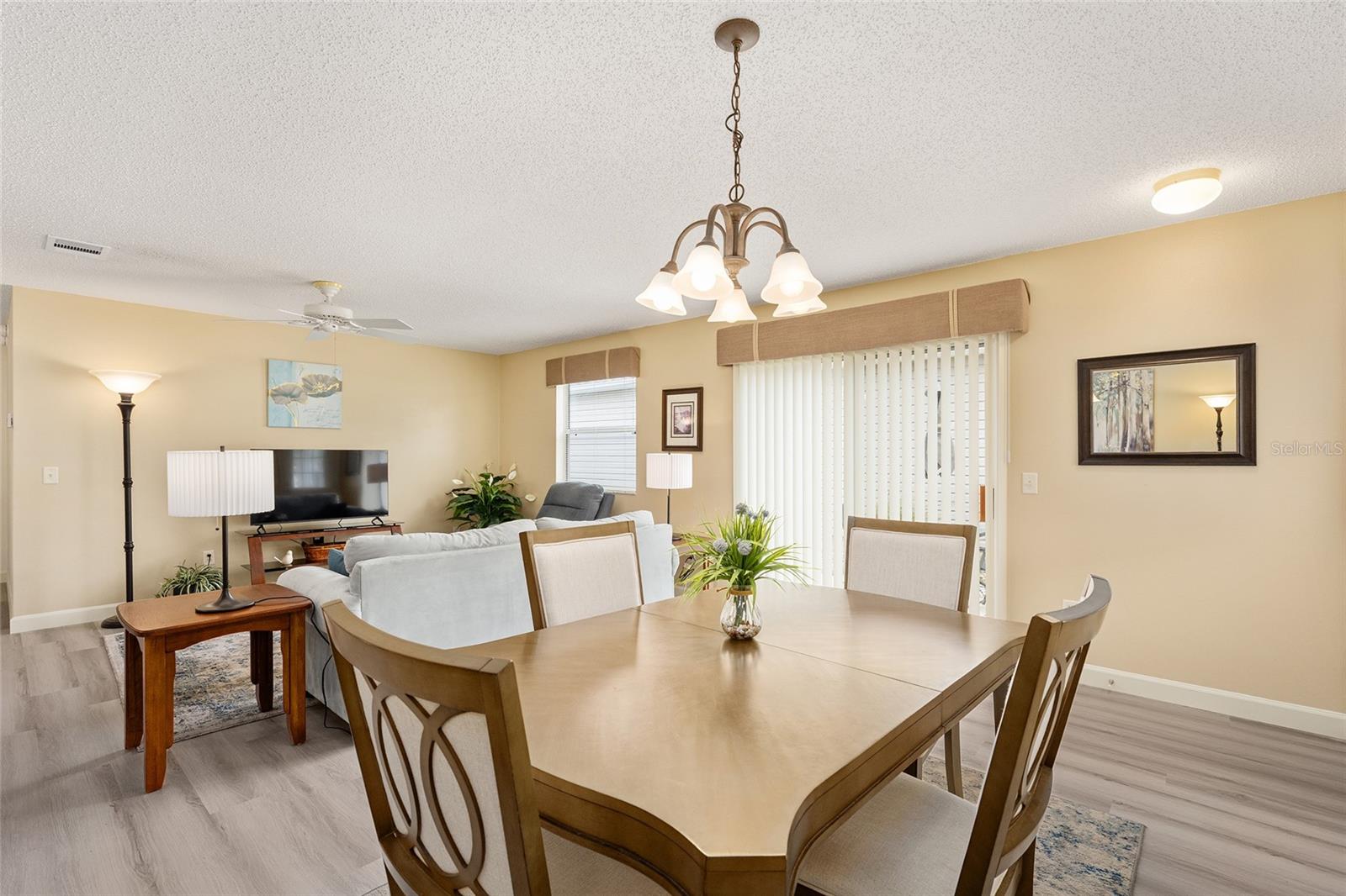 Image 11 of 44 For 1017 Pinewood Place