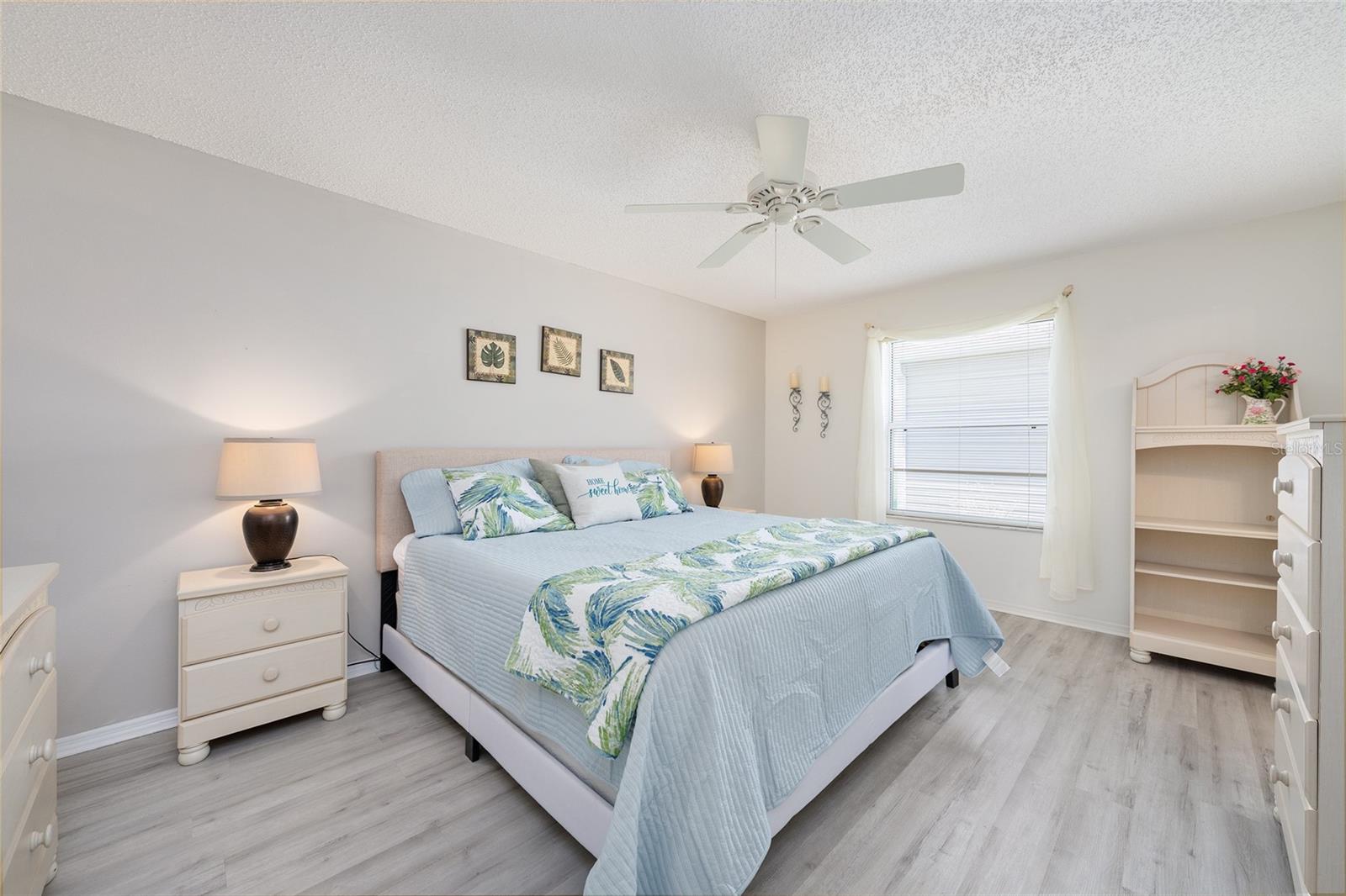 Image 20 of 44 For 1017 Pinewood Place