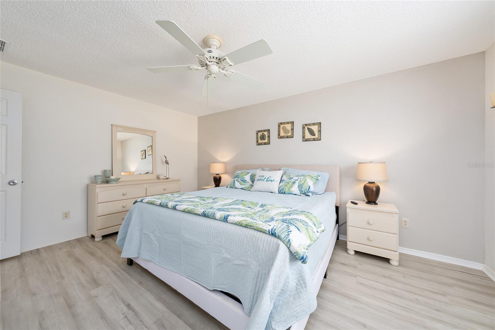 Image 21 of 44 For 1017 Pinewood Place