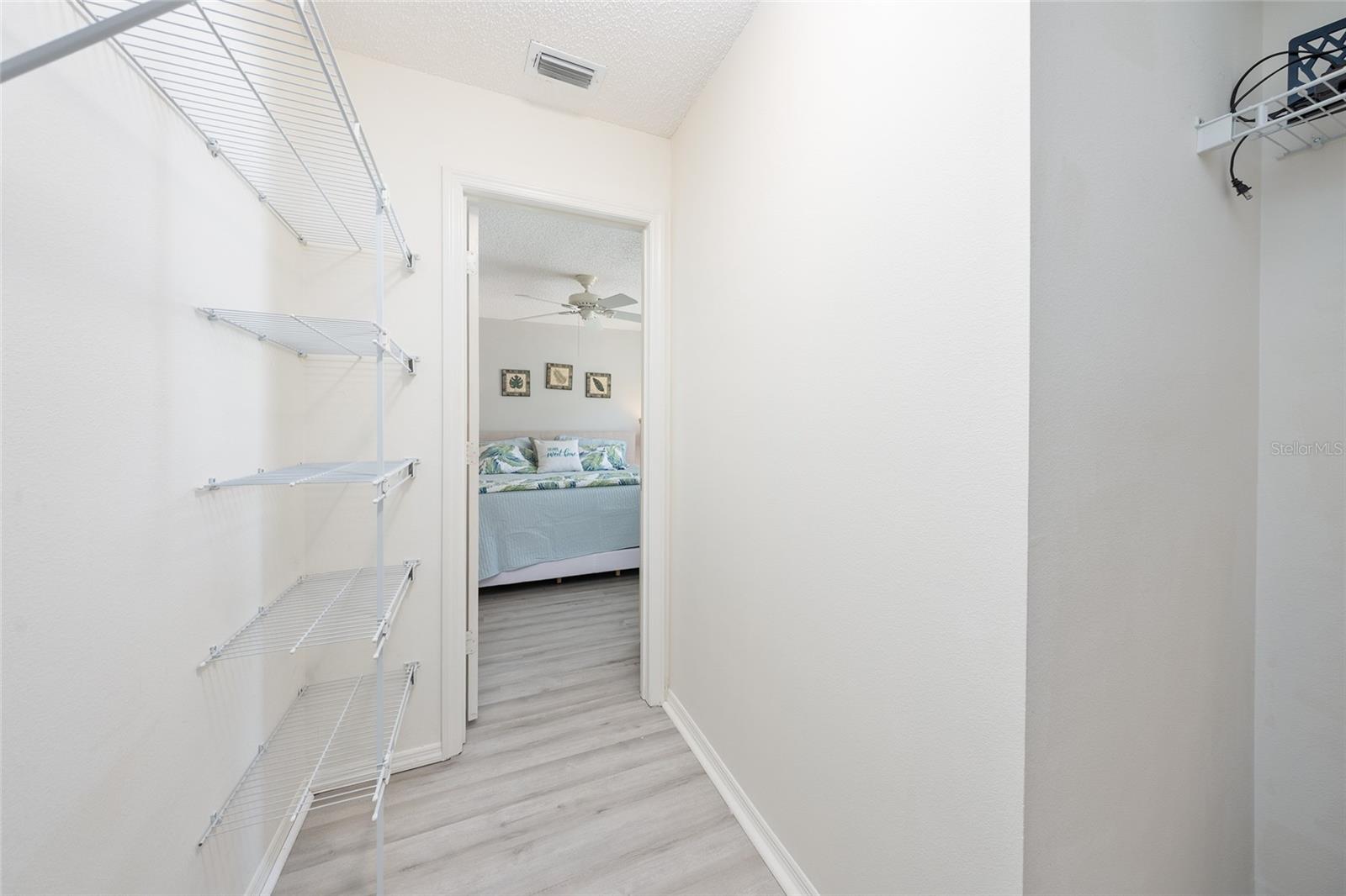 Image 23 of 44 For 1017 Pinewood Place