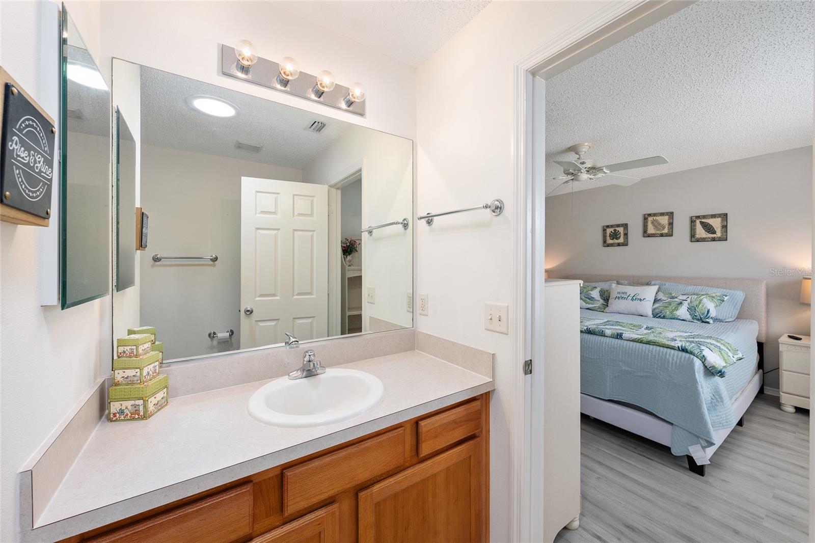 Image 24 of 44 For 1017 Pinewood Place