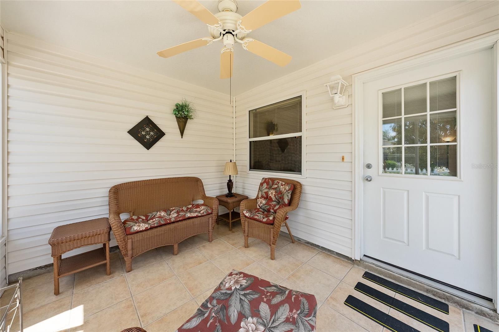 Image 6 of 44 For 1017 Pinewood Place