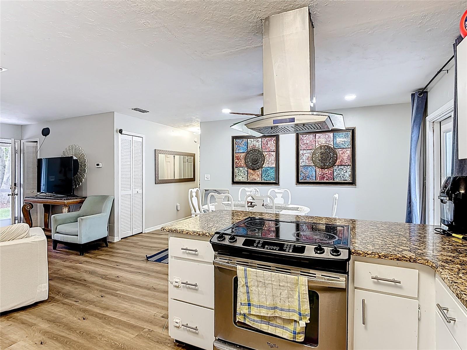 Image 13 of 42 For 106 California Avenue