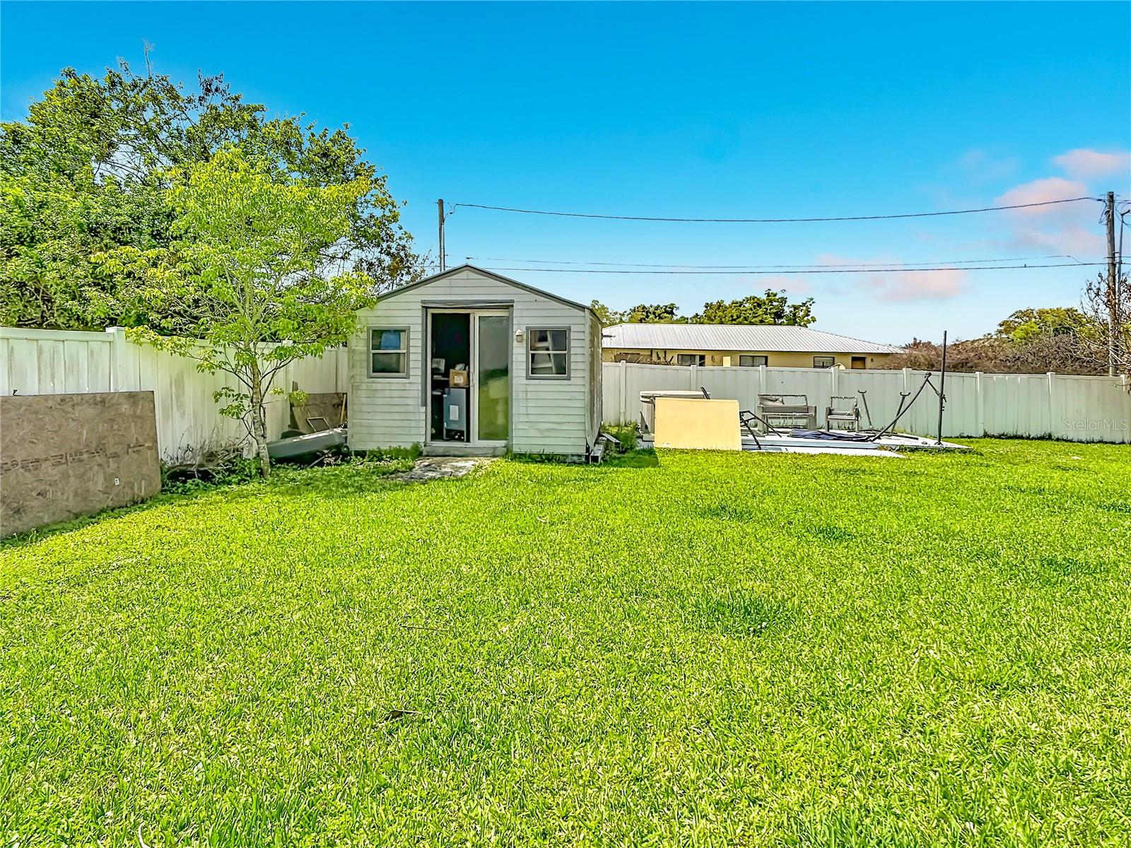 Image 24 of 42 For 106 California Avenue