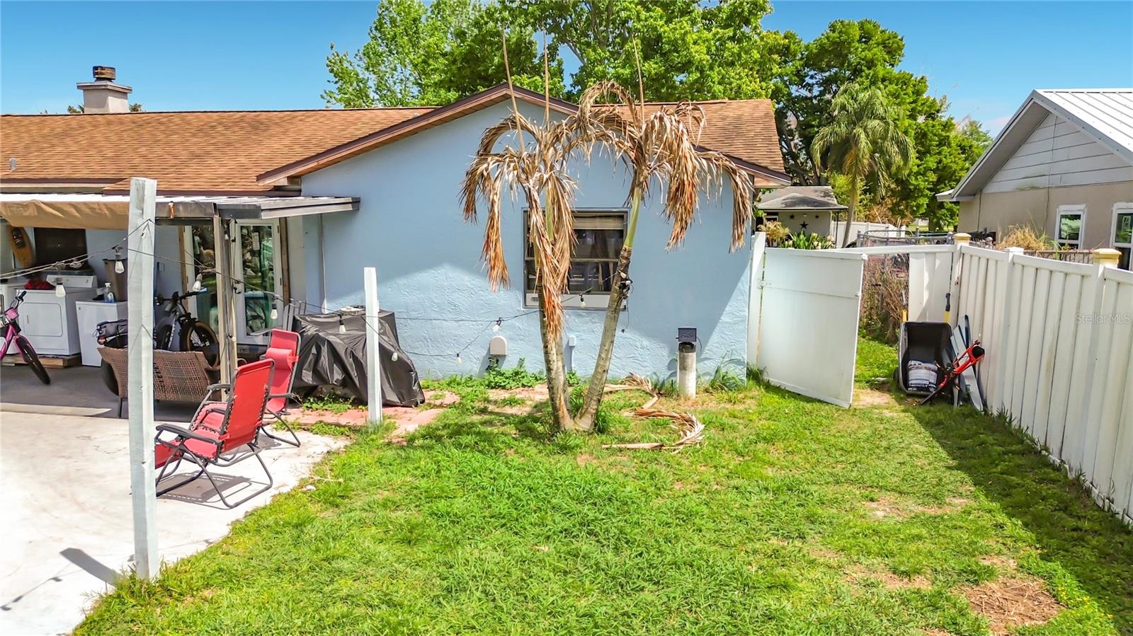 Image 26 of 42 For 106 California Avenue